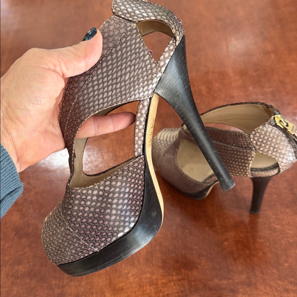 Fendi Python Open Toe Cut Out Platform Sandsls Sz… - image 6